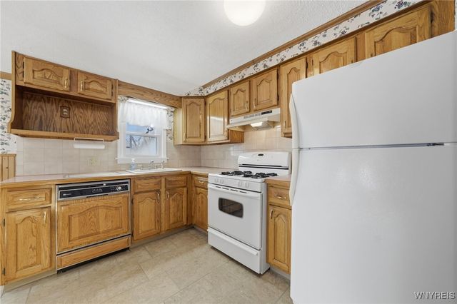 350 West Girard Boulevard, Tonawanda, NY 14217