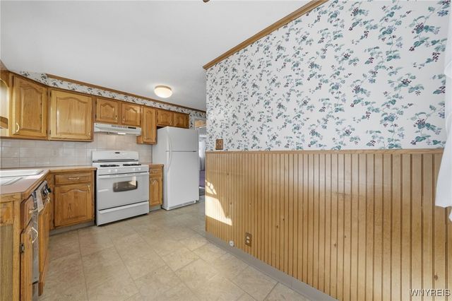 350 West Girard Boulevard, Tonawanda, NY 14217