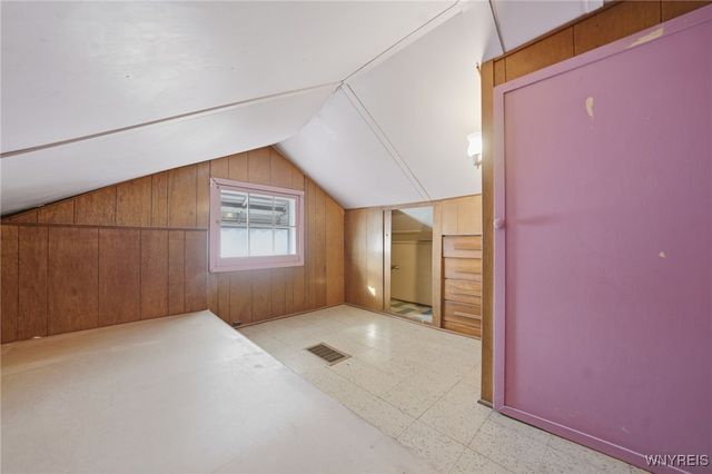 350 West Girard Boulevard, Tonawanda, NY 14217