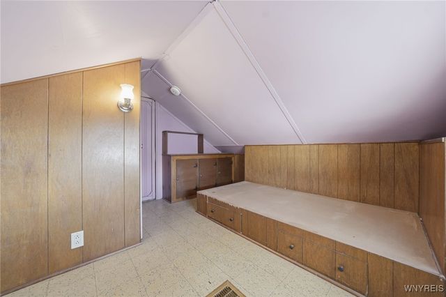 350 West Girard Boulevard, Tonawanda, NY 14217