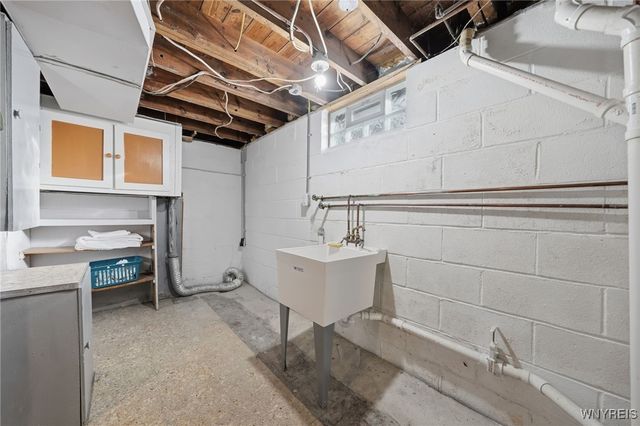 350 West Girard Boulevard, Tonawanda, NY 14217