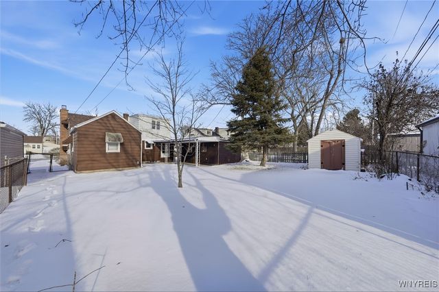 350 West Girard Boulevard, Tonawanda, NY 14217