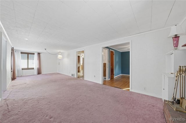 350 West Girard Boulevard, Tonawanda, NY 14217