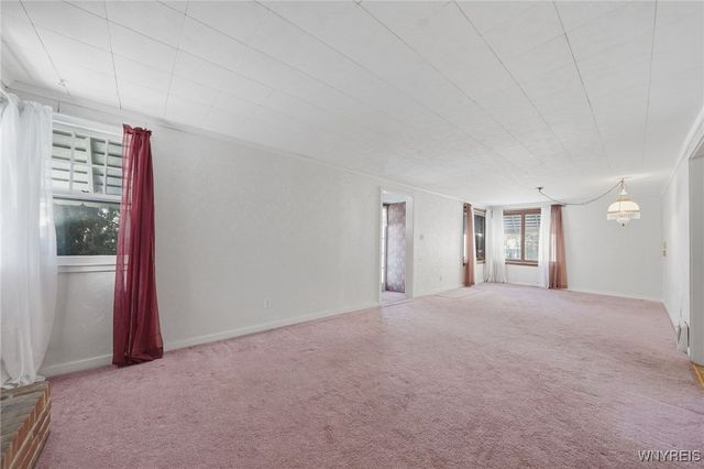 350 West Girard Boulevard, Tonawanda, NY 14217