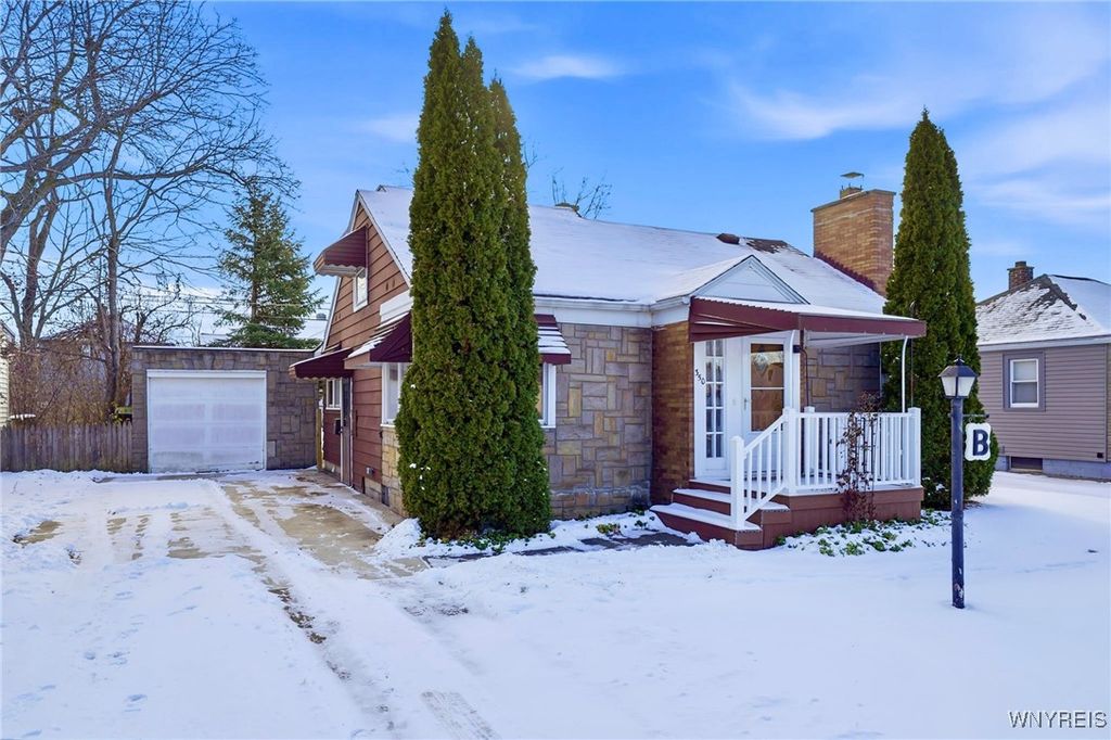 350 West Girard Boulevard, Tonawanda, NY 14217