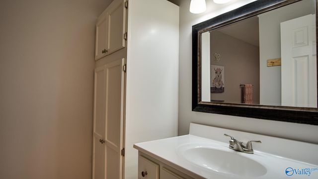 89 Thrasher Road, Guntersville, AL 35976