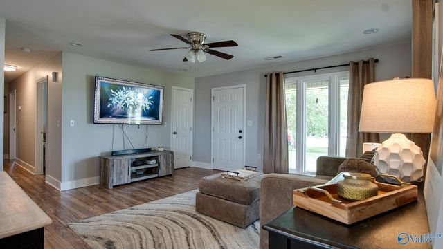 89 Thrasher Road, Guntersville, AL 35976