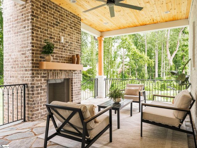 15 Country Squire Court, Greenville, SC 29615