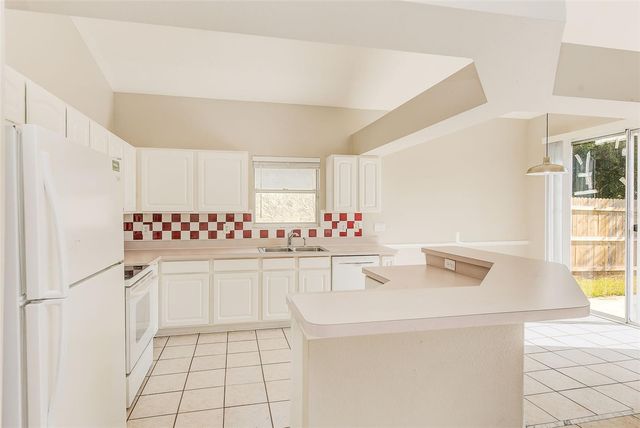 19130 WOOD SAGE DRIVE, Tampa, FL 33647