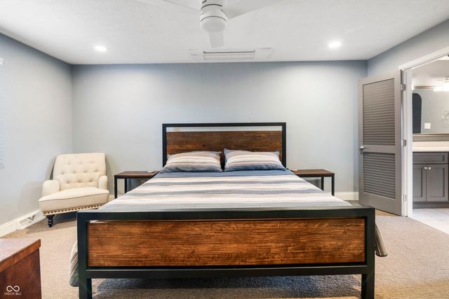 329 4th Court E, Carmel, IN 46033