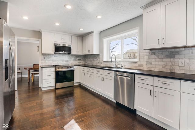 329 4th Court E, Carmel, IN 46033