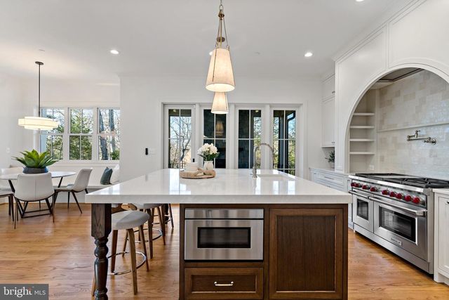 5425 HARWOOD RD, Bethesda, MD 20814