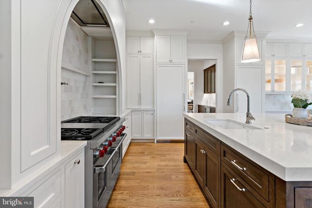 5425 HARWOOD RD, Bethesda, MD 20814