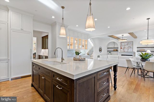 5425 HARWOOD RD, Bethesda, MD 20814