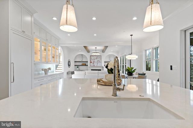 5425 HARWOOD RD, Bethesda, MD 20814