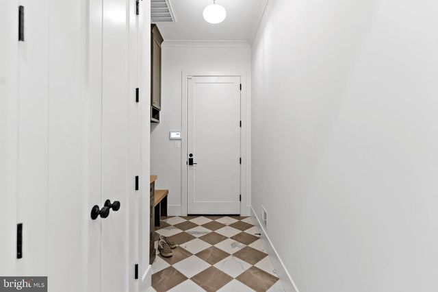 5425 HARWOOD RD, Bethesda, MD 20814