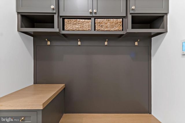 5425 HARWOOD RD, Bethesda, MD 20814