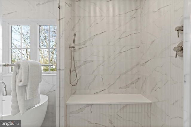 5425 HARWOOD RD, Bethesda, MD 20814