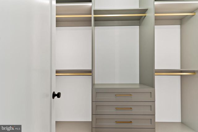 5425 HARWOOD RD, Bethesda, MD 20814