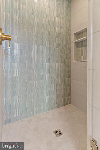 5425 HARWOOD RD, Bethesda, MD 20814