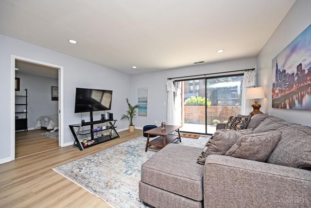 3542 Amberacres Drive, Cincinnati, OH 45237