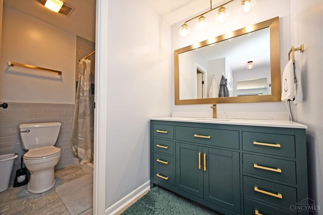 3542 Amberacres Drive, Cincinnati, OH 45237