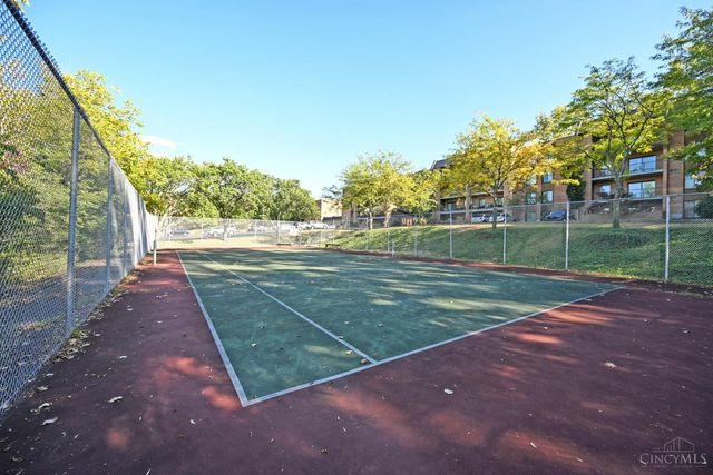 3542 Amberacres Drive, Cincinnati, OH 45237