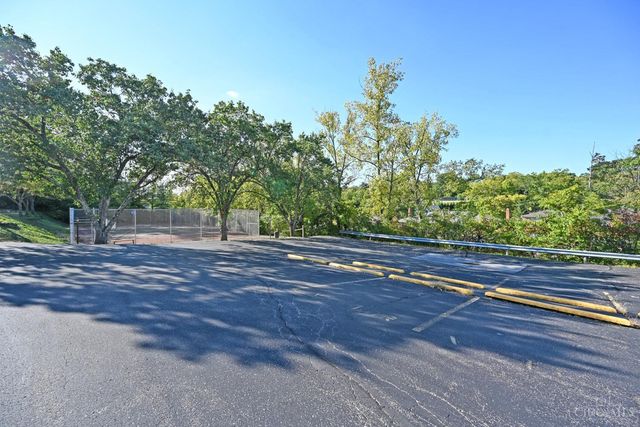 3542 Amberacres Drive, Cincinnati, OH 45237