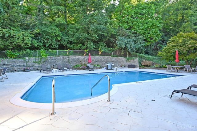 3542 Amberacres Drive, Cincinnati, OH 45237