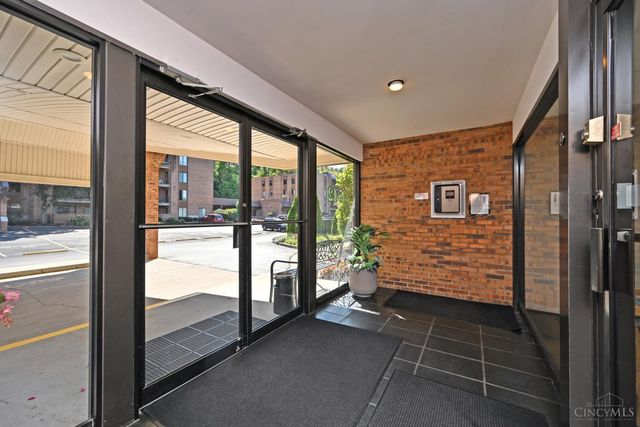 3542 Amberacres Drive, Cincinnati, OH 45237