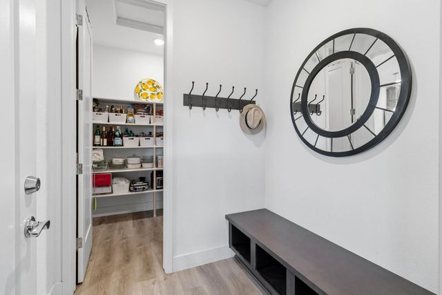 242 McKays Point Pl, West Sacramento, CA 95605