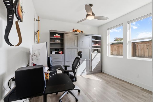 242 McKays Point Pl, West Sacramento, CA 95605