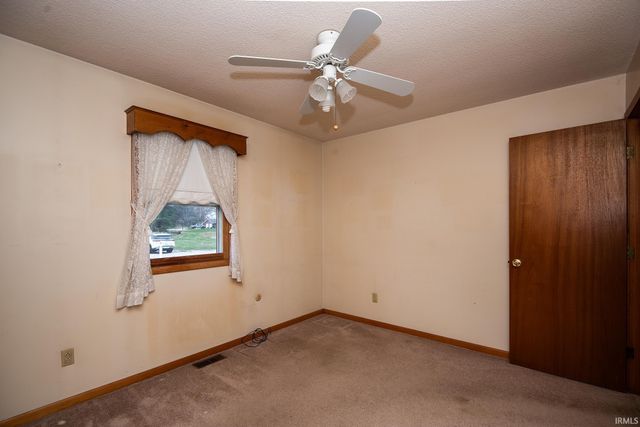 714 Elberta Drive, Vincennes, IN 47591