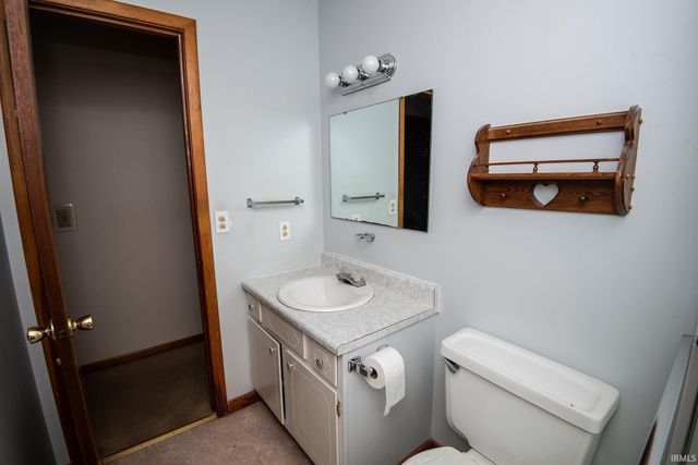 714 Elberta Drive, Vincennes, IN 47591