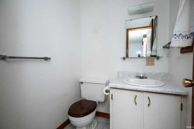 714 Elberta Drive, Vincennes, IN 47591