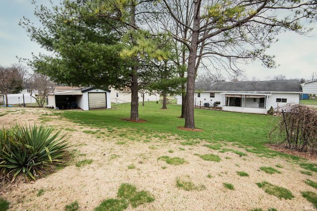 714 Elberta Drive, Vincennes, IN 47591