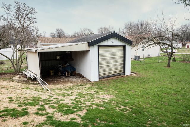 714 Elberta Drive, Vincennes, IN 47591