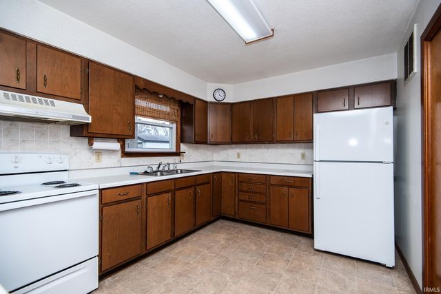 714 Elberta Drive, Vincennes, IN 47591