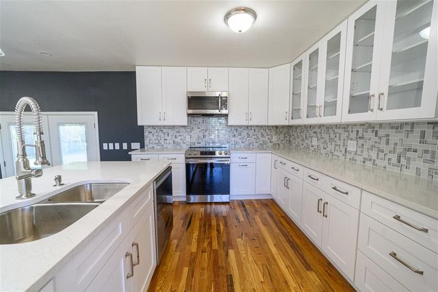 1726 Ridge Road, Rockwall, TX 75087