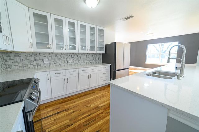 1726 Ridge Road, Rockwall, TX 75087