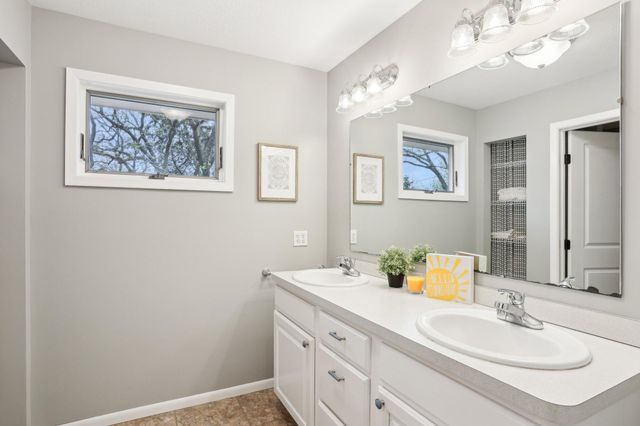 12112 W River Road, Champlin, MN 55316
