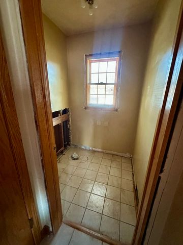 215 N Main Street, Mount Prospect, IL 60056