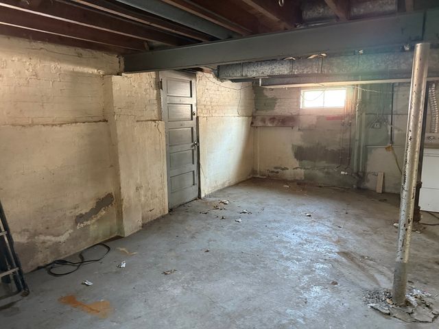 215 N Main Street, Mount Prospect, IL 60056