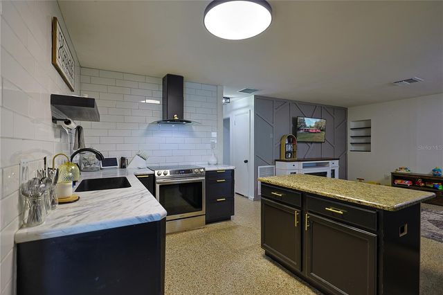 613 SCENIC STREET, Leesburg, FL 34748