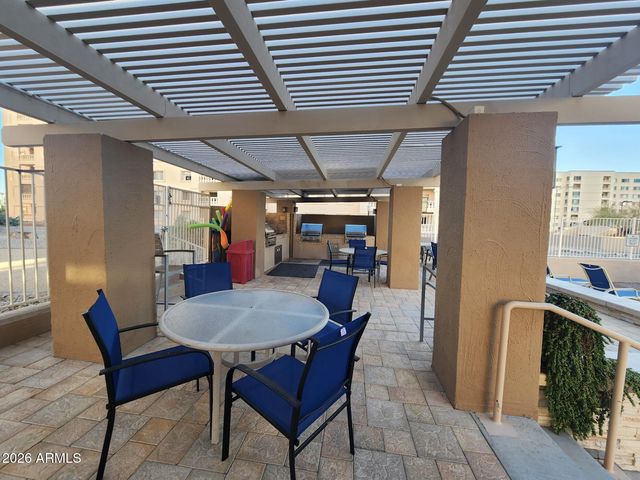 7930 E CAMELBACK Road 207, Scottsdale, AZ 85251