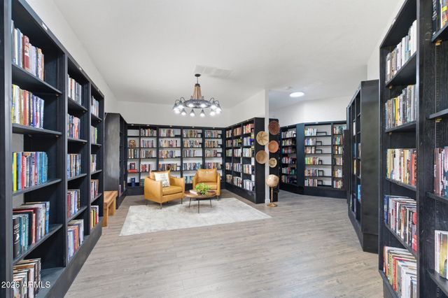 7930 E CAMELBACK Road 207, Scottsdale, AZ 85251