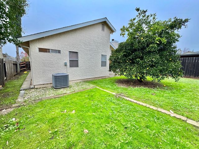 8565 Sunnybrae Dr, Sacramento, CA 95823