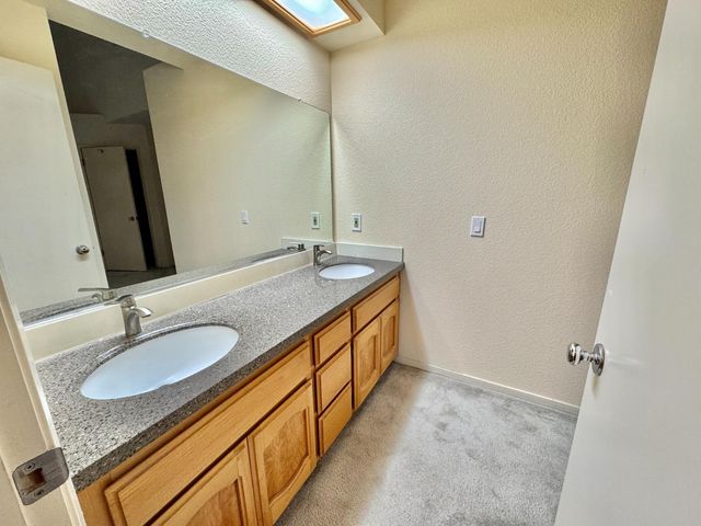 8565 Sunnybrae Dr, Sacramento, CA 95823