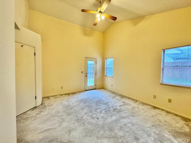 8565 Sunnybrae Dr, Sacramento, CA 95823