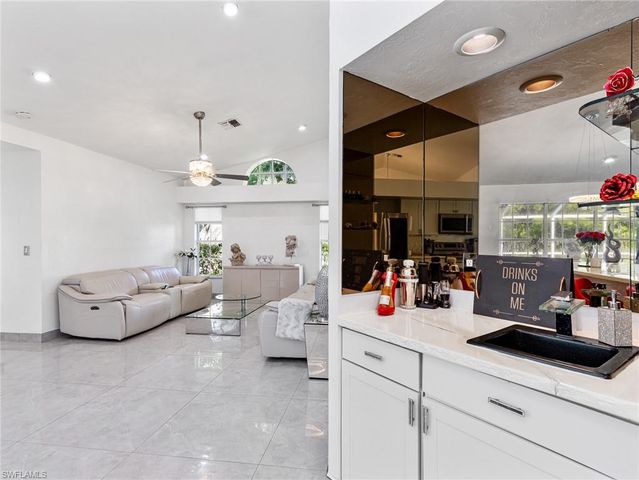 22690 Island Lakes DR, Estero, FL 33928